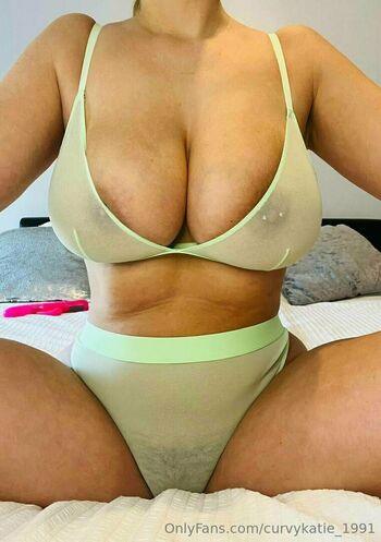 curvykatie_1991