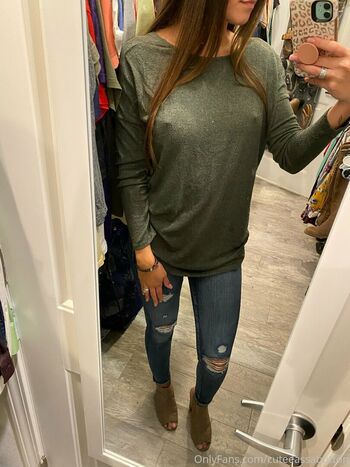 CuteeAssabutton