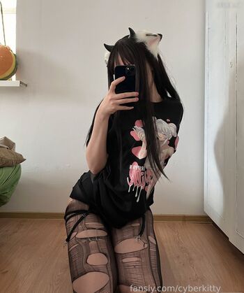 cyberkitty_____