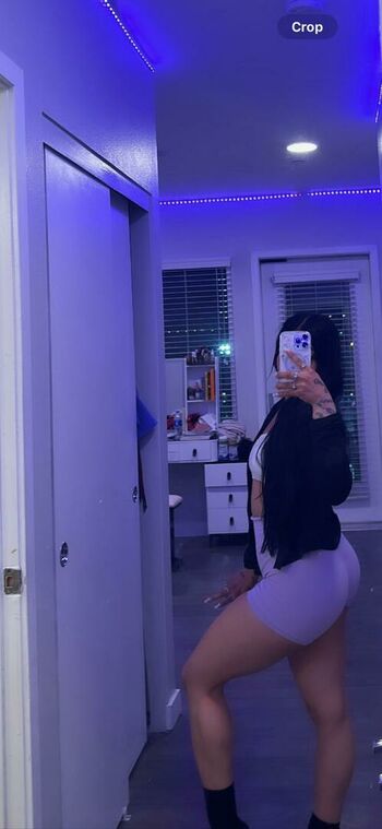 Dahlia Santiago