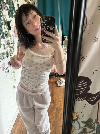 Daisy Lee