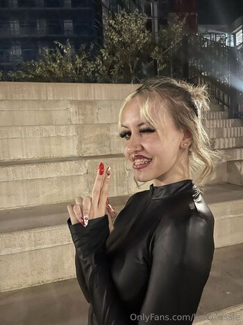 daisycarterfree