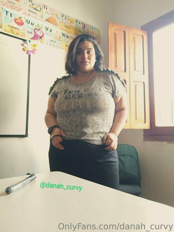 danah_curvy