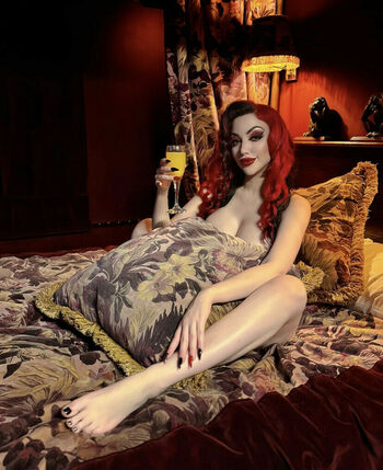 Dani Divine