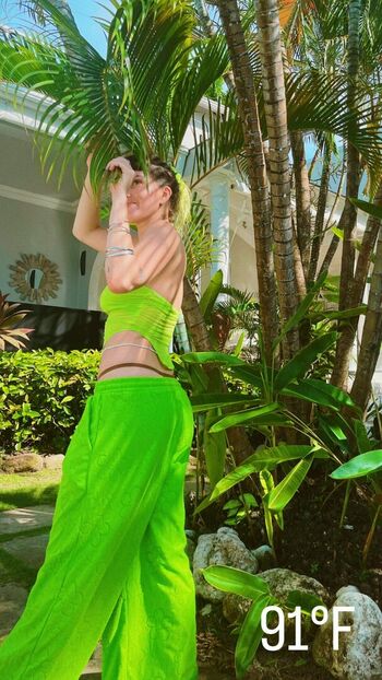Dani Thorne