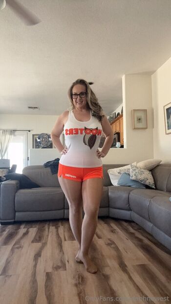daphnewest