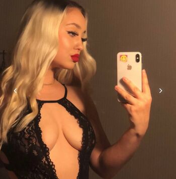 DariaXOX