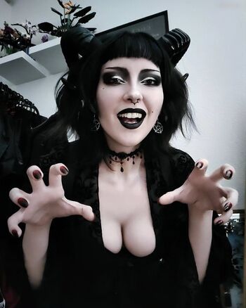Darling Jade