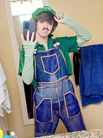 dat_ashe_cos