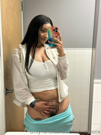 delilah_moonx