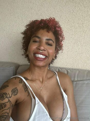 Demi Sutra
