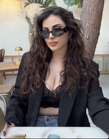 Deniz Bağdaş