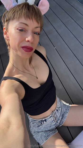 diemilitanteveganerin