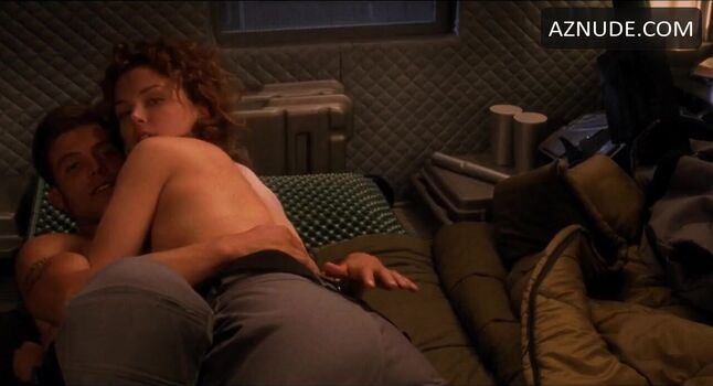 Dina Meyer