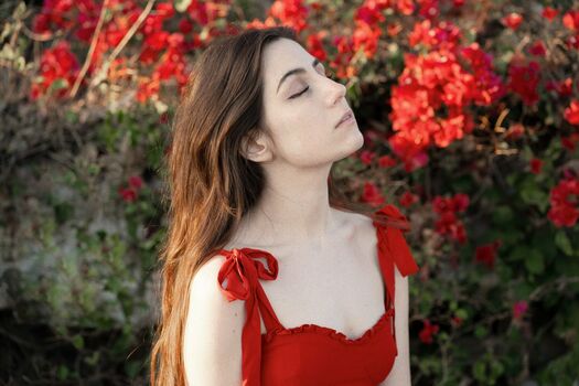 Dodie Clark
