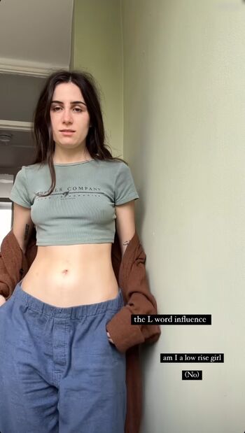 Dodie Clark