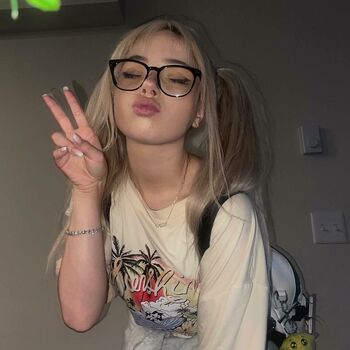 Dollblush