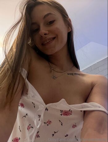 dollynextdoor