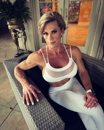 Dona Lyann Pohl