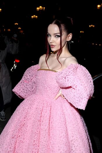 Dove Cameron