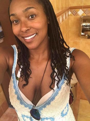 Dr Ebonie Vincent