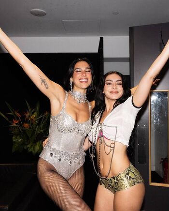 Dua Lipa