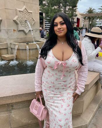 Dulce Castaneda