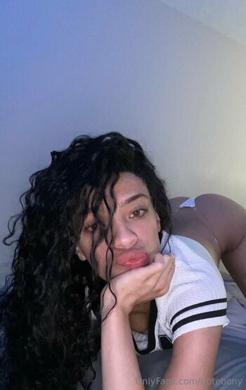 _Ebonyy_