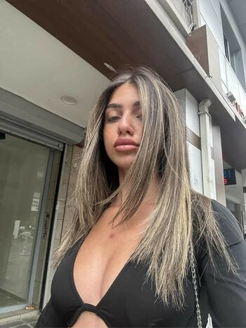 Elanur Ayan