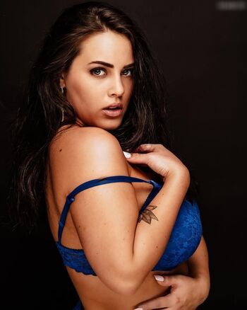 Elisaofficialx