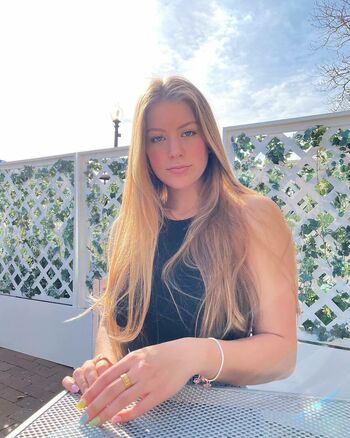 Elise T