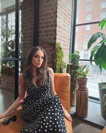 Elizabeth Gillies