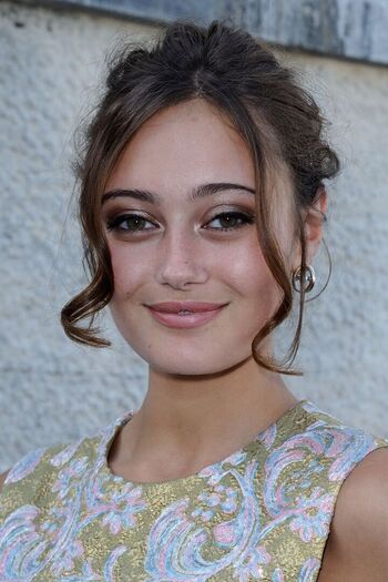Ella Purnell