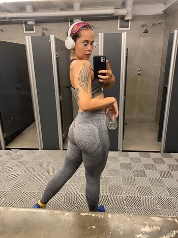 ellaxblair