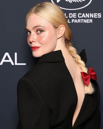 Elle Fanning