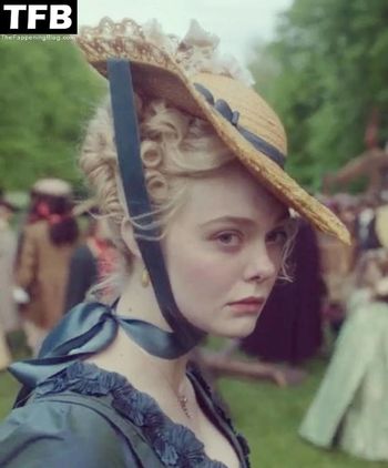 Elle Fanning