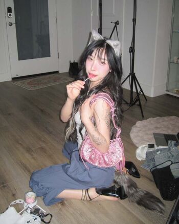 Elle Lee