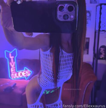 ellesaurus23