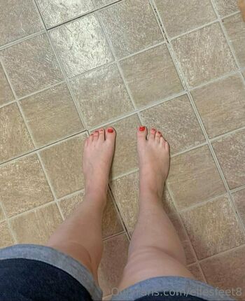 ellesfeet8