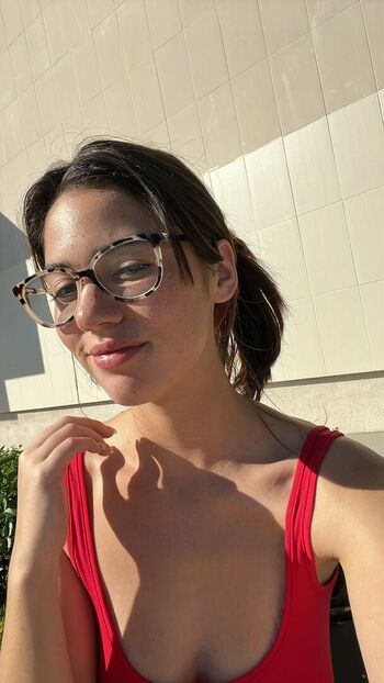 Ellie Nova