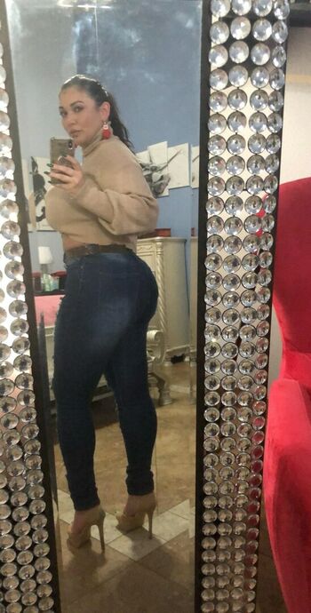 Ellie Reyna Rojas