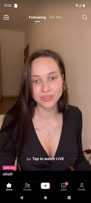 Ellielli Elligoinglive