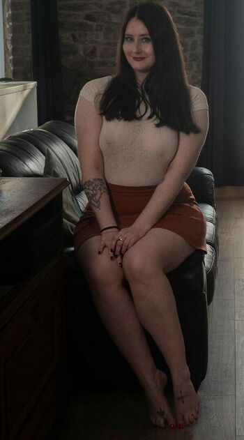 Elly Raine