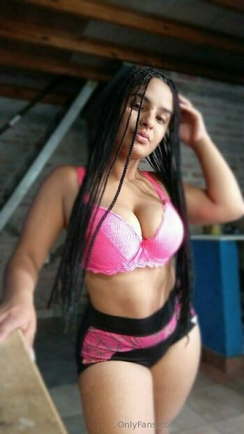 ellybloom_vip