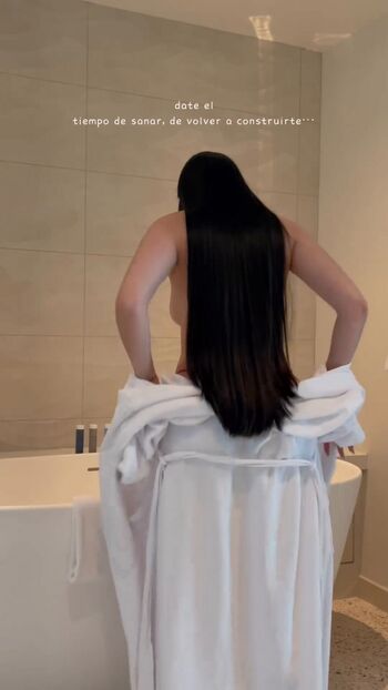 Elyzabeth_suarez