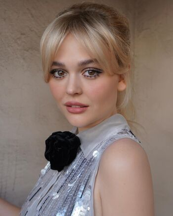 Emily Alyn Lind