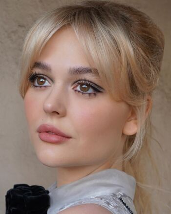 Emily Alyn Lind