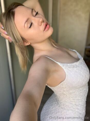 emily_hix