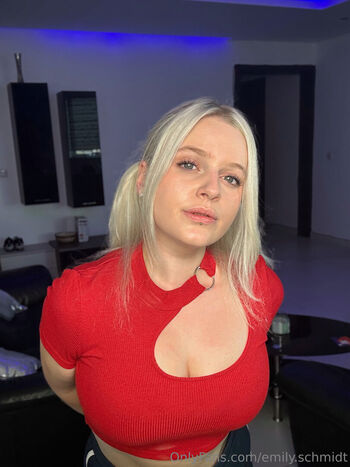 emily.schwarz