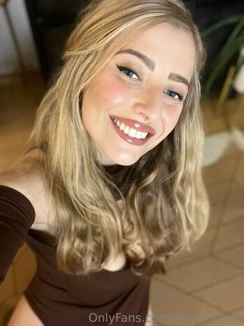 emily-smith